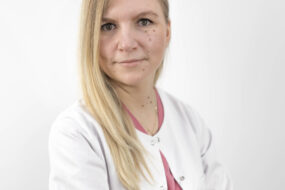 Dr Karolina Bebak<br> ginekolog-położnik